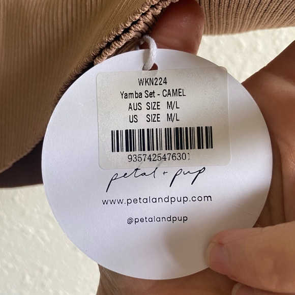 PETAL & PUP 2 piece Yamba set size M/L - Picture 6 of 8